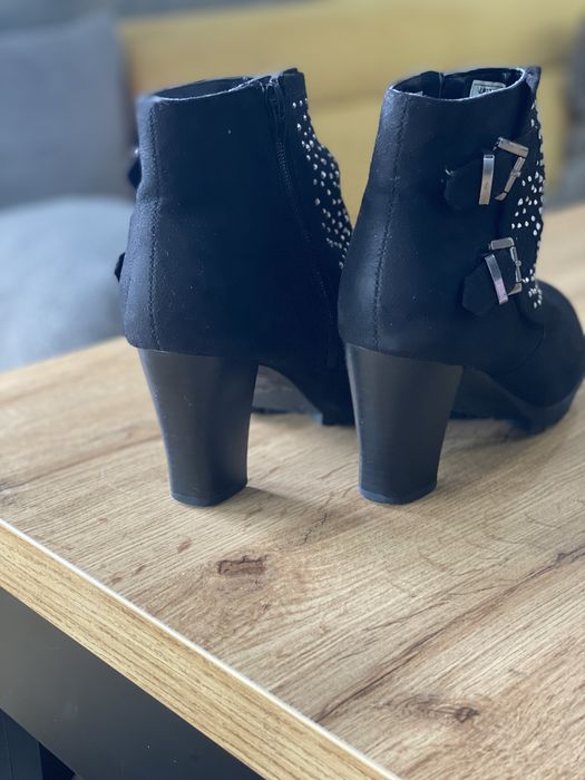 Дамски боти