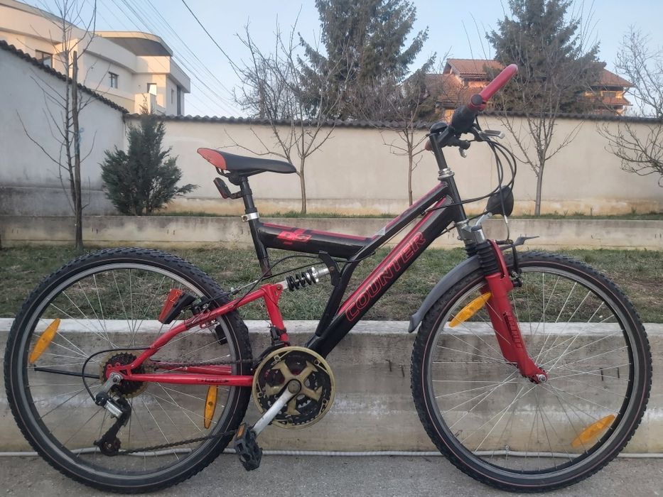 Vând trei biciclete