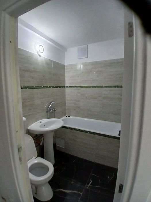 Proprietar vând Ap 2 cam SD circular et 1 fără risc Podu Roș