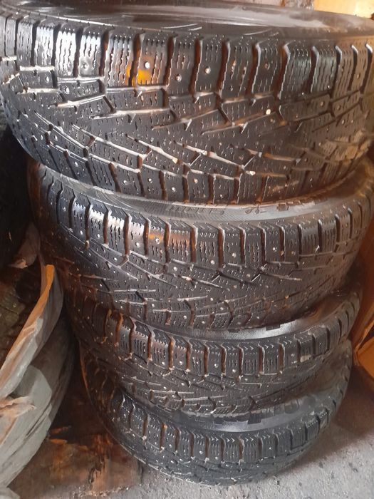 Продам зимние шины на 17