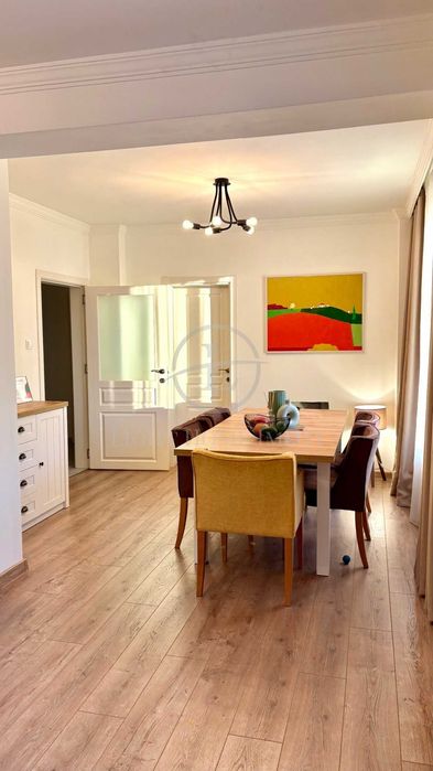 Продава се Тристаен апартамент в Пловдив, Център - 110 кв.м за 2964 €/кв.м - Снимка #2