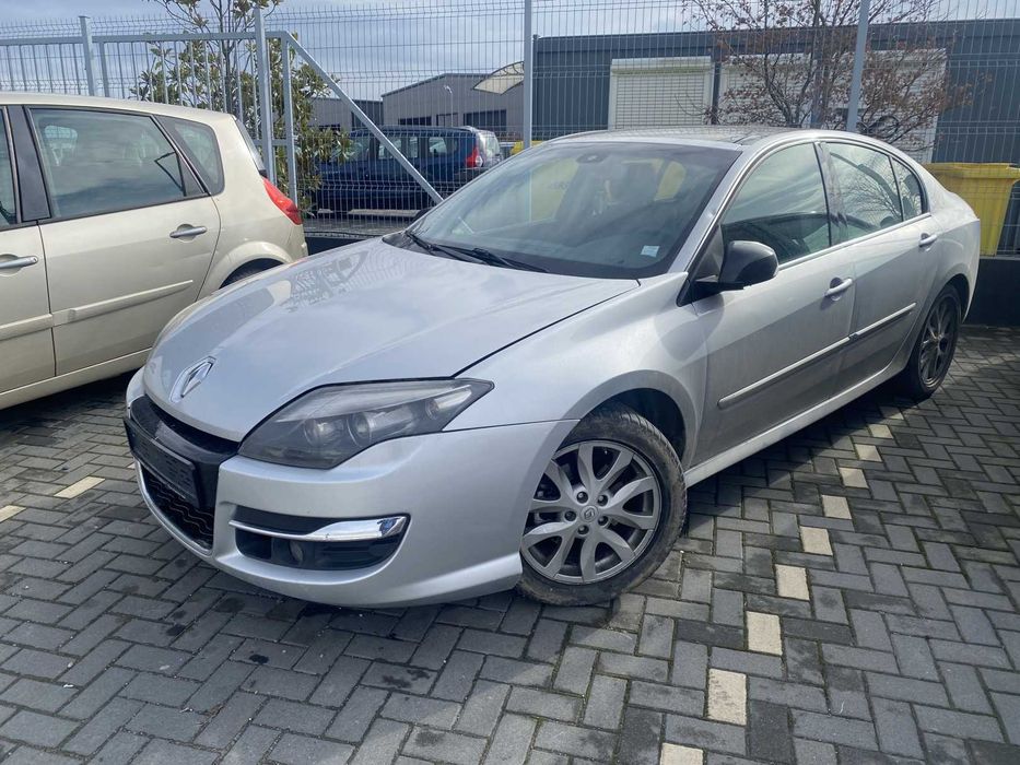 Dezmembrari dezmembrez Renault Laguna 3 2.0 DCI cod motor M9R808
