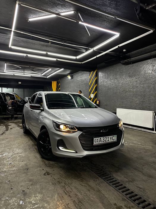 Onix 2025 redline grey