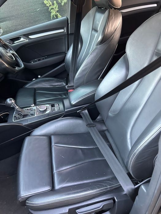 Haion cu lunetă Audi A3 8V 2014 hatchbak