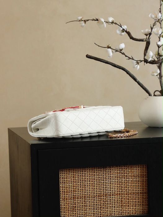 Geanta Chanel White Paris-Moscow double flap pe comanda