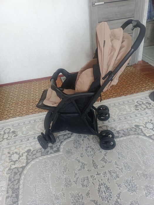 Продам коляску прогулочную
