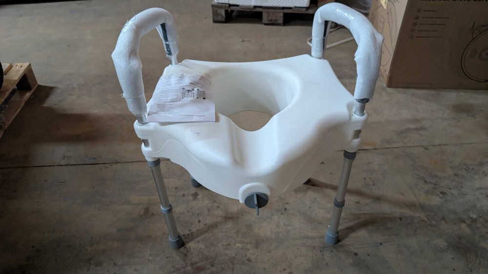 Scaun WC Reglabil pe Inaltime cu Manere, Cadru Aluminiu, Antiderapant