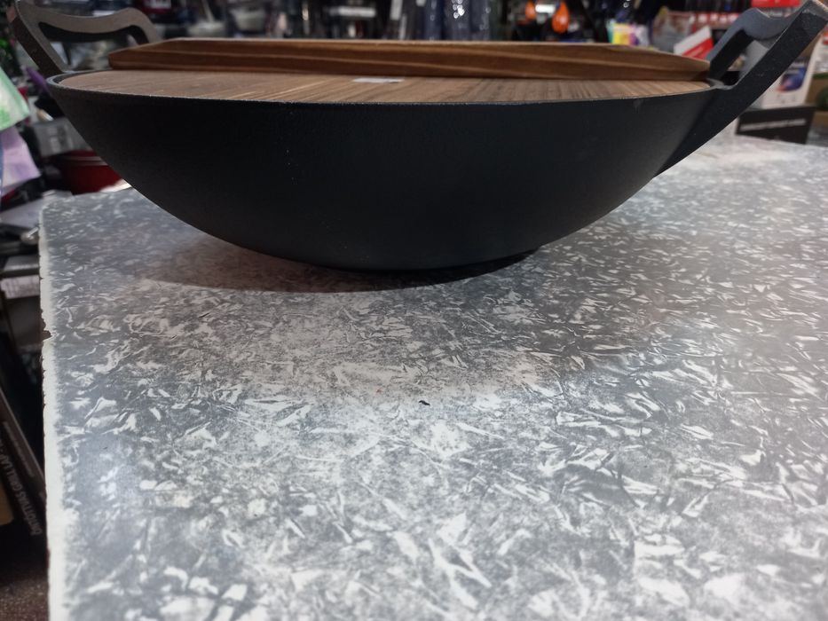 Wok fontă cu capac tradițional 37 cm x 10 cm