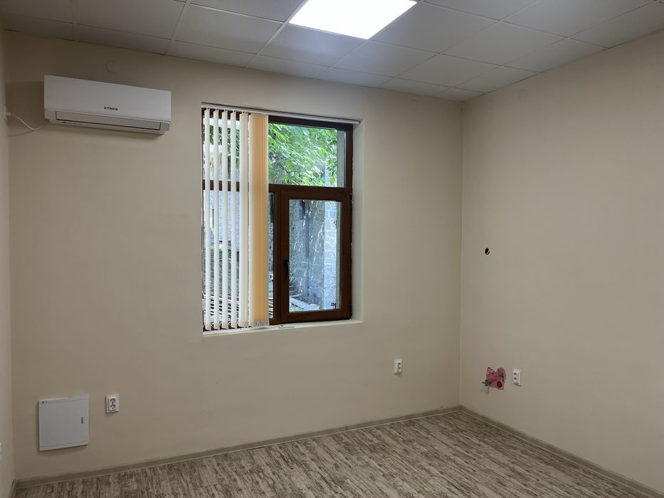 Дава се под наем Офис в Елена - 24 кв.м за 127.5 € - Снимка #9