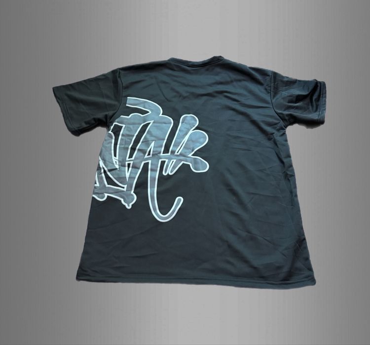 Syna world black kit