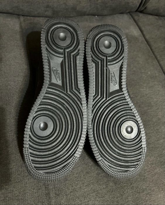 NIKE Air Force 1 ’07