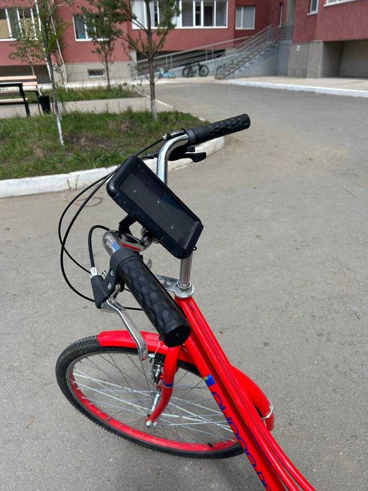 Велосипед винтажный красный