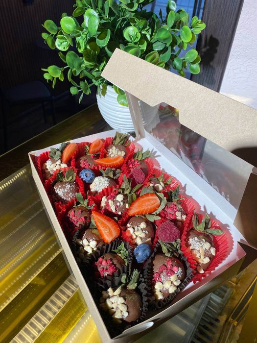 Клубника в шоколаде.