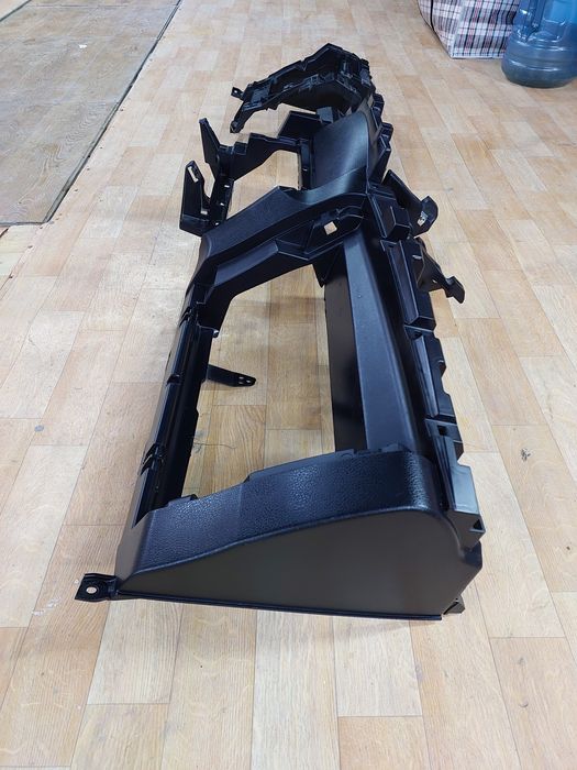 Toyota Rav 4 Торпеда 2018