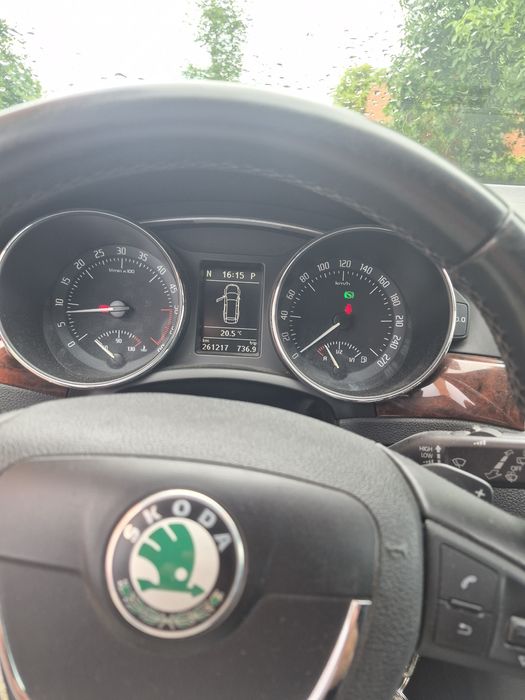 skoda superb 2011