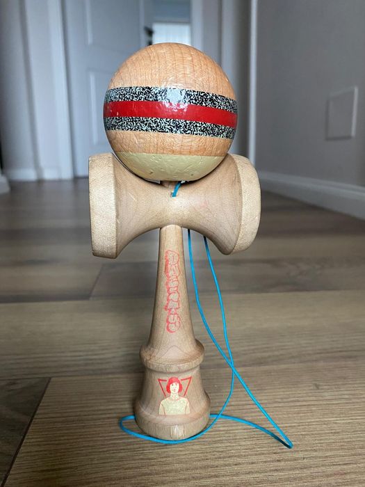 Kendama Krom Dwesty Pro model