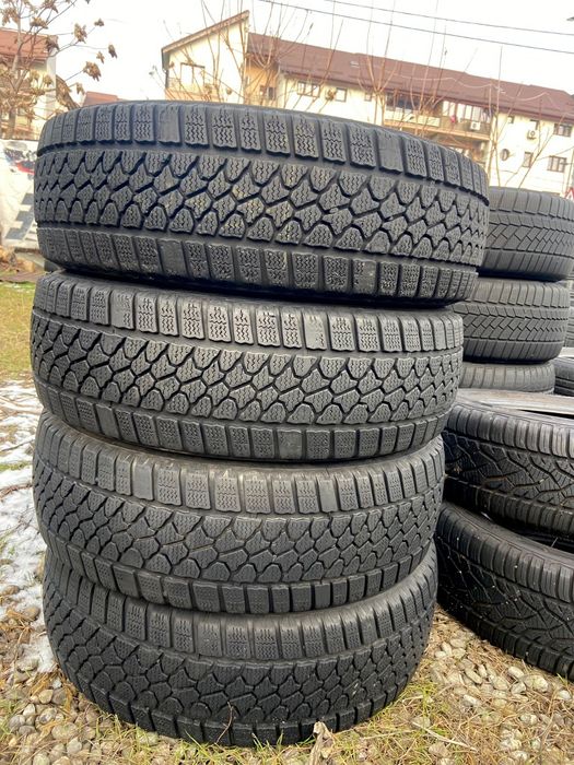 Anvelope de IARNĂ - 215 65 16 C. -