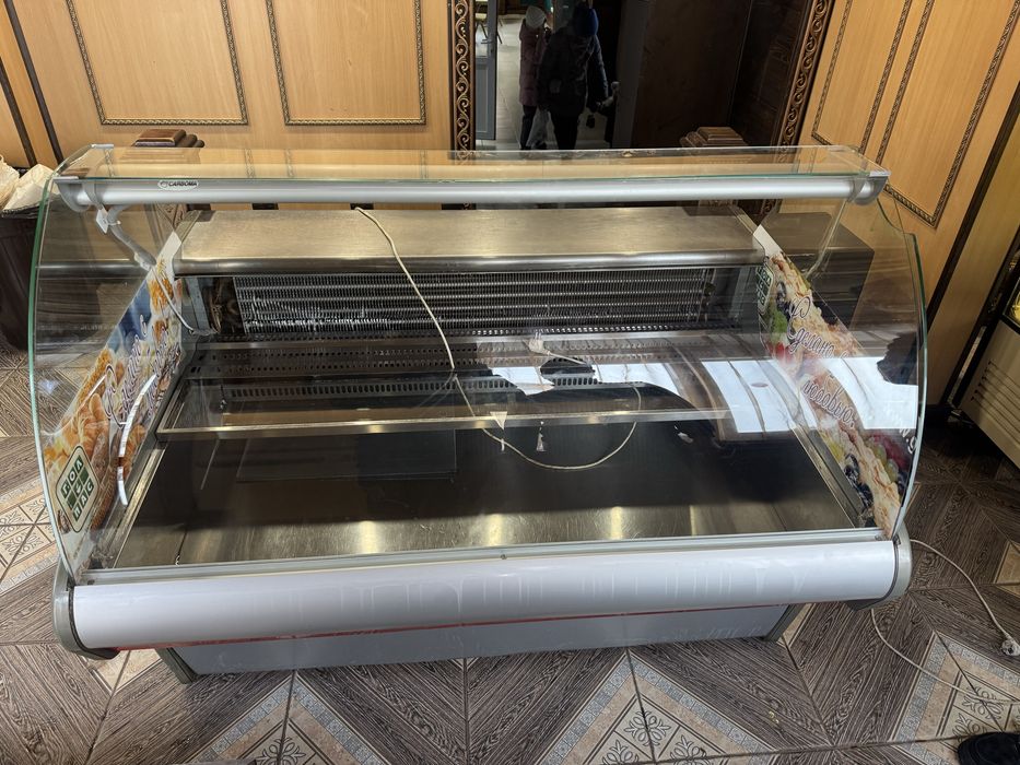 Холодильник для магазина