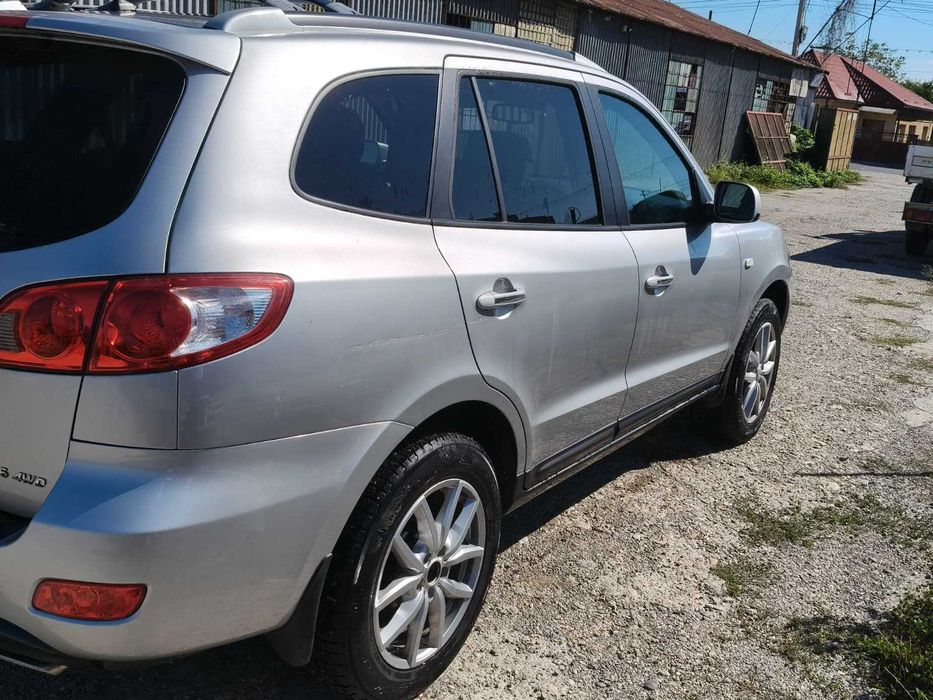 Hyundai Santa Fe 2.7 V6 Benzină Automată 4x4 – 2006 – 360.600 km