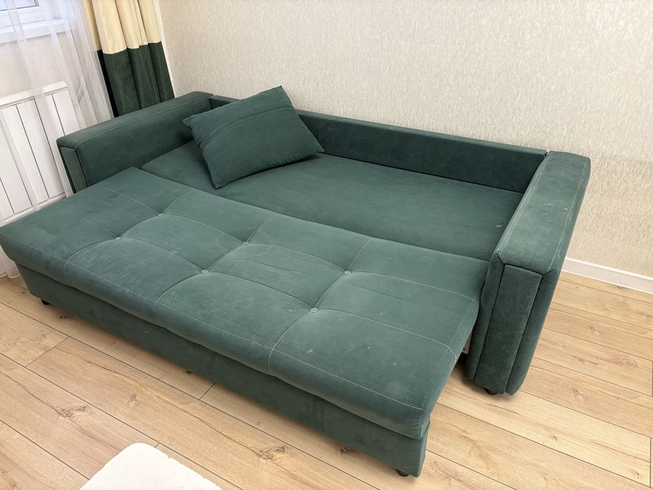 Продам диван раздвижной (двуспальный)