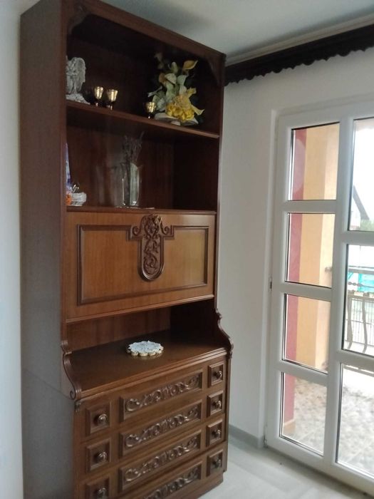 Mobilier sufragerie  vitrina