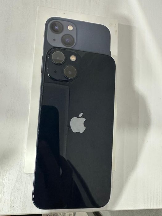 Продам Iphone 13