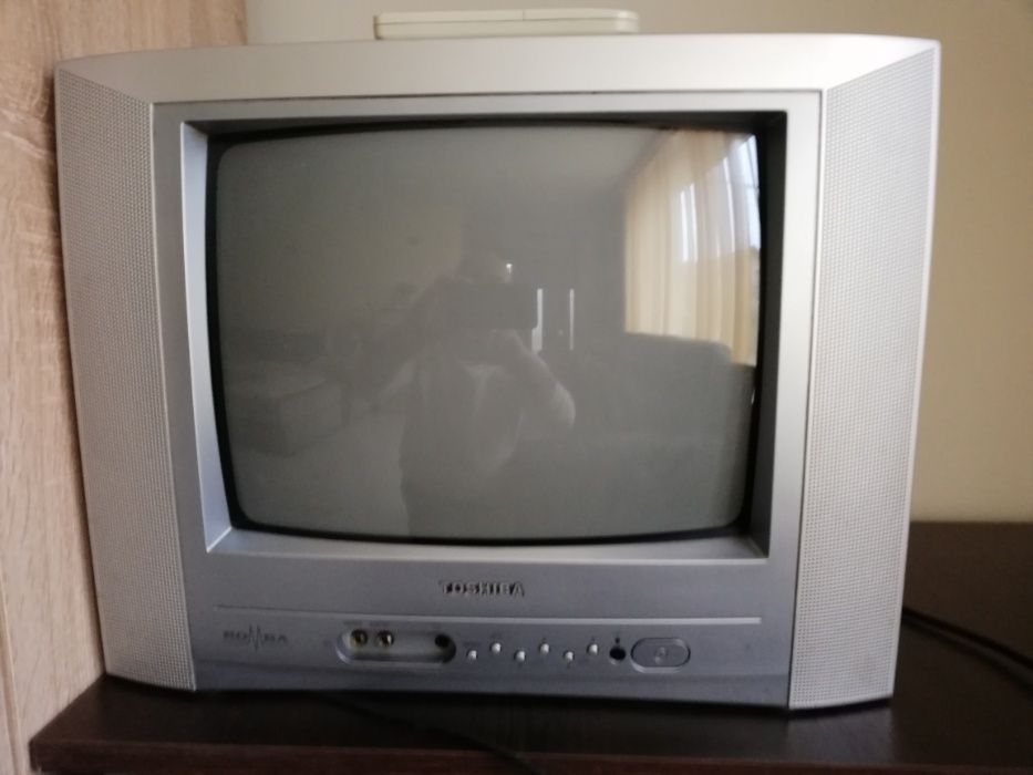 Televizor color Toshiba
