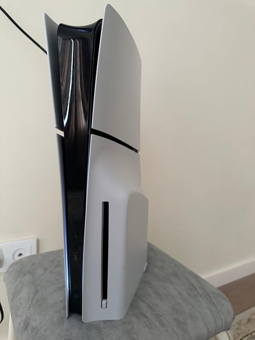 PlayStation 5 (PS 5)