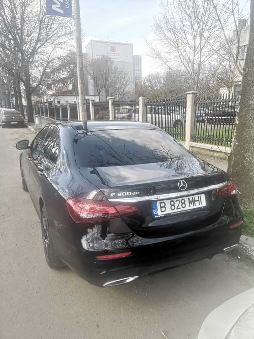 Mercedes E300de AMG Line 2023 – PHEV Diesel/Electric, 306 CP
