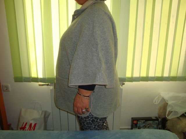 Пончо,манто на Basler-красиви и оригинални