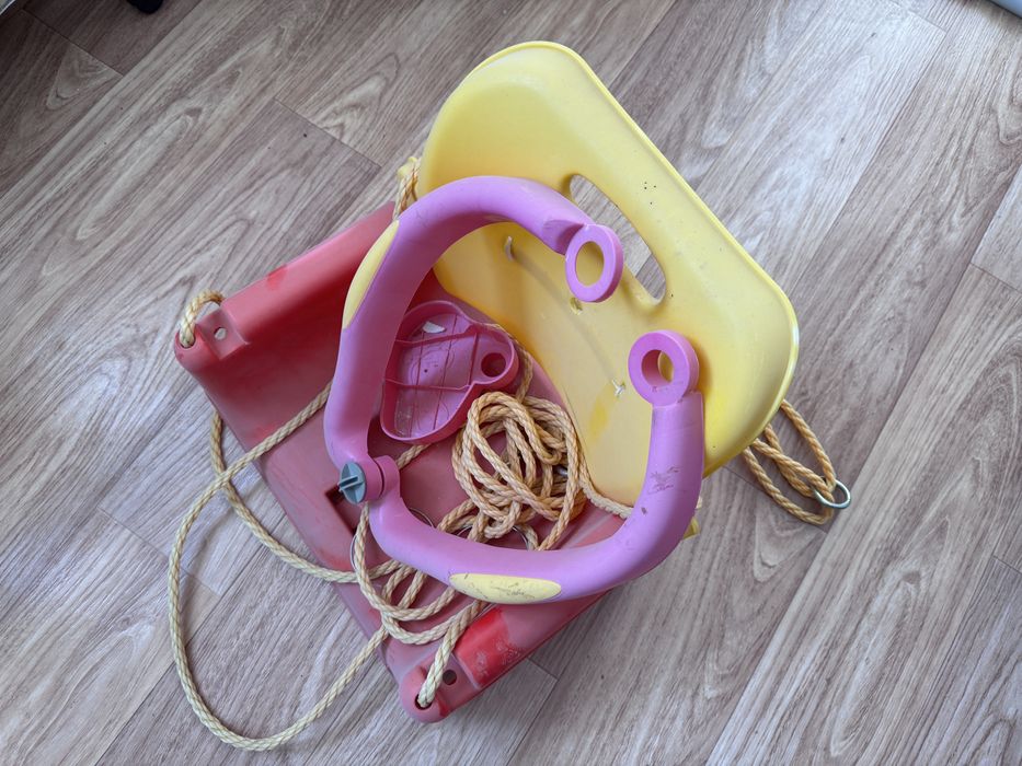 Потолочные детские качели - 2000 тенге