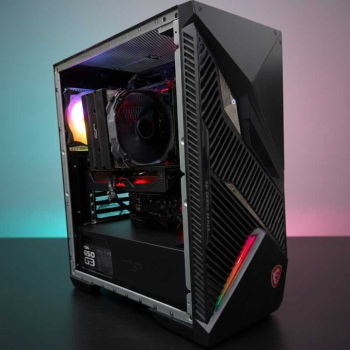 Calculator Gaming,I7-7820X,32GB DDR4,NVMe 512GB,Radeon RX VEGA 56 8 GB