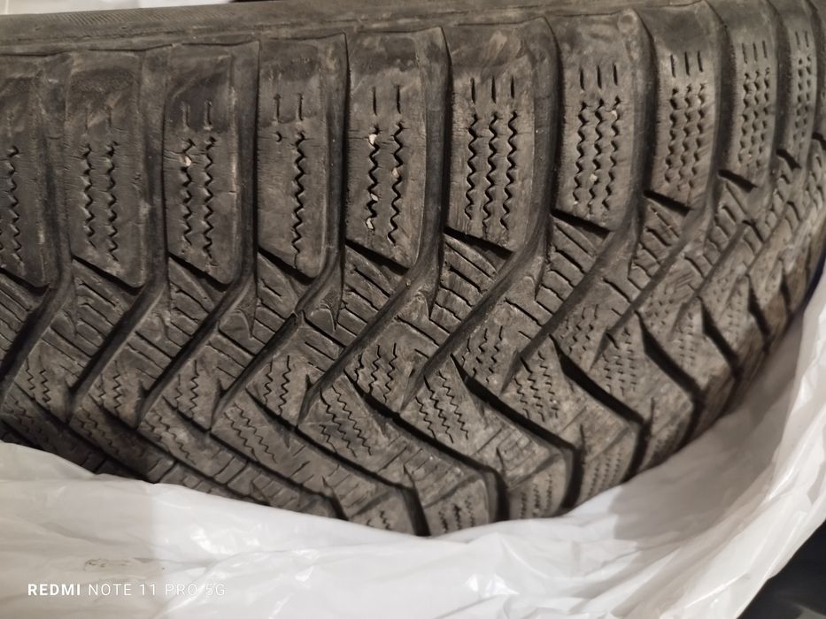 Зимни гуми лауфен 205/55/16