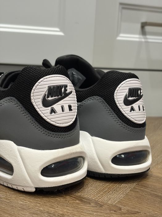 Nike air max correlate