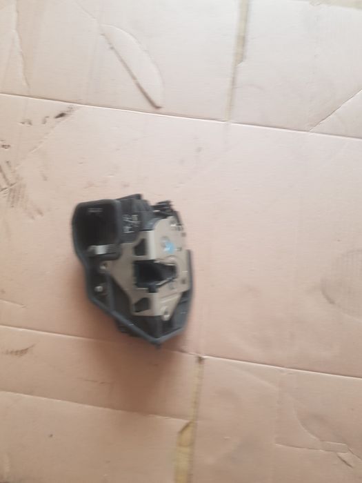 Broasca usa bmw 320 e90 e91 2004-2007