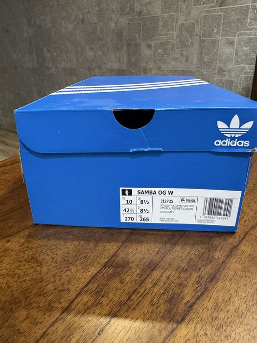 Новые кроссовки Adidas Samba