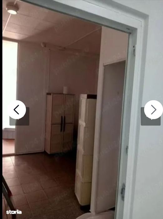 Spatiu comercial gara 90 mp