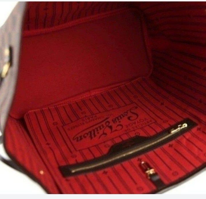 Geanta piele naturala,portofel atașat,saculet,certificat,card,eticheta