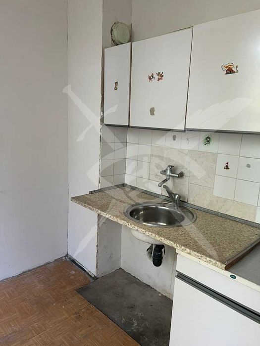 Тристаен апартамент в жк. Люлин 1 № 98546