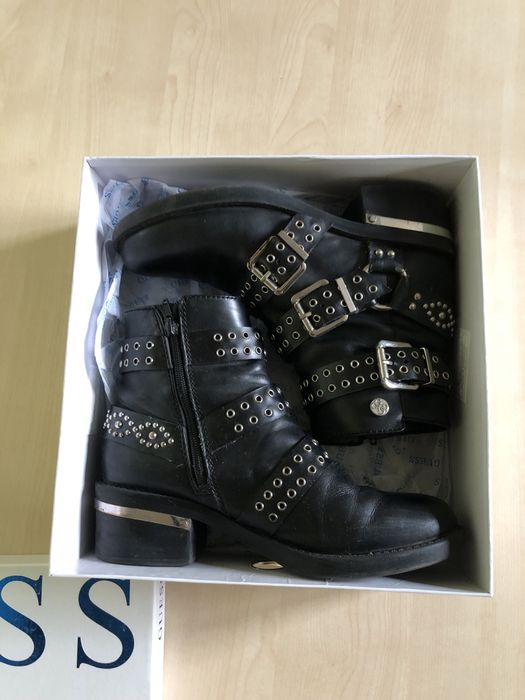 Черни кожени боти GUESS