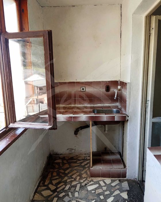 Продава се Двустаен апартамент в Средец - 76 кв.м за 658 €/кв.м - Снимка #3