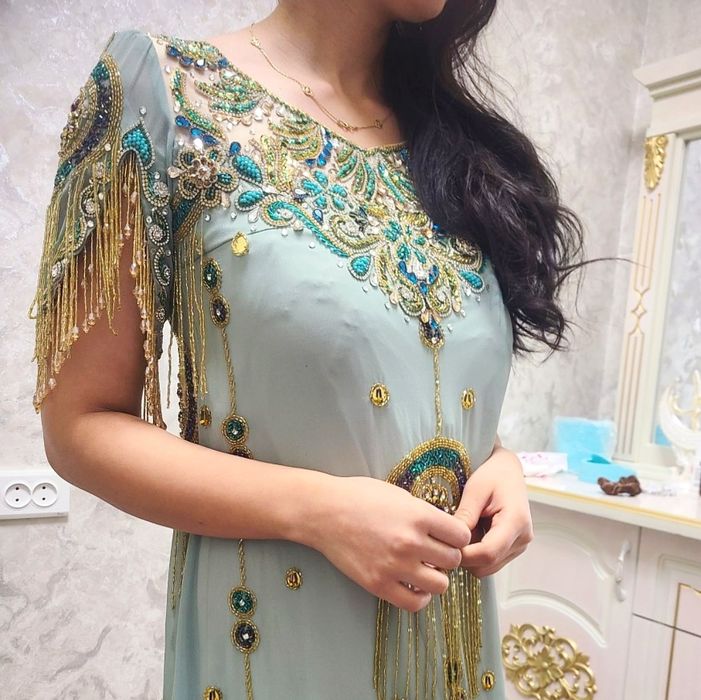 Национальные платья