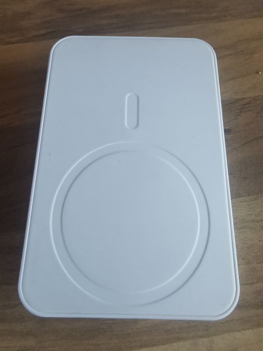 Wireless Fast Charger 30000 mAh