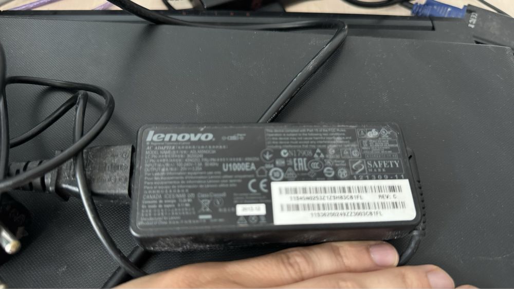 Продам ноутбук Lenova