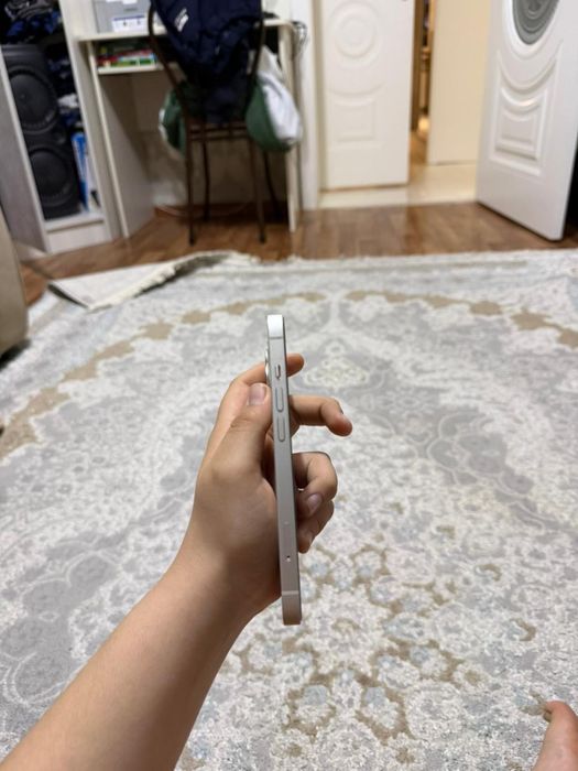 iPhone 14 в хорошем состаяние