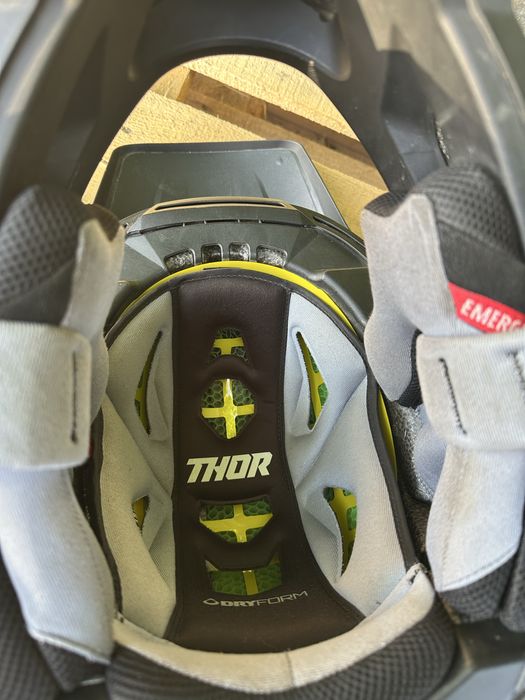 Кросова каска Thor reflex cube