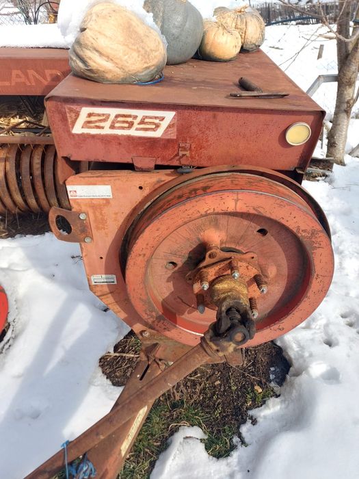 De vanzare balotier New Holland