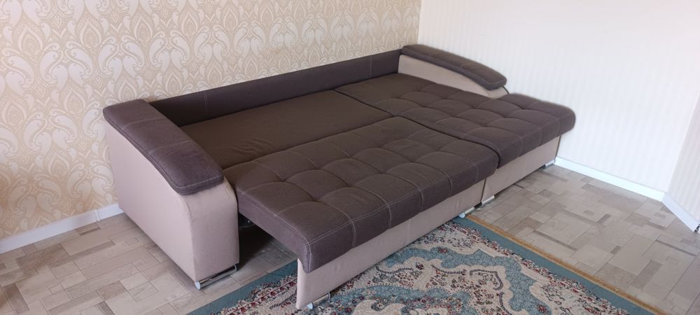 Продам коричневый диван