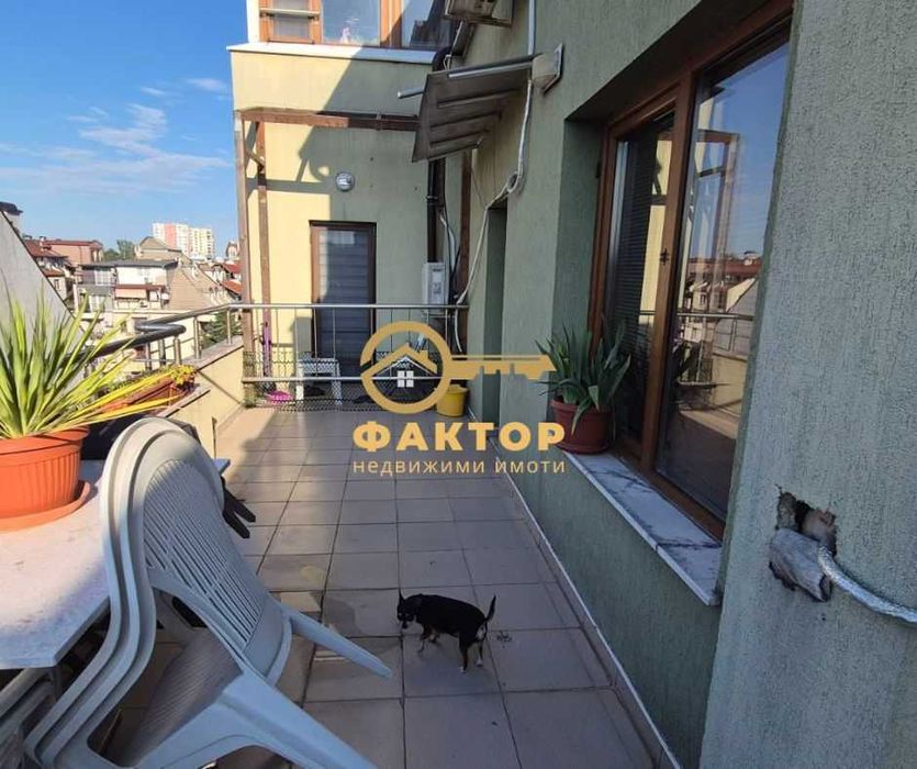 Продава се Тристаен апартамент в Пловдив, Въстанически - 100 кв.м за 1998 €/кв.м - Снимка #9