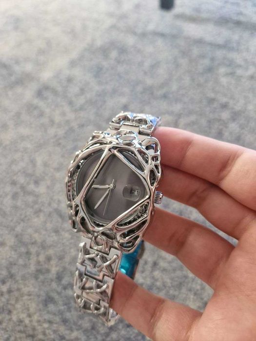 Часы Премиальные Oulm a unique designer.